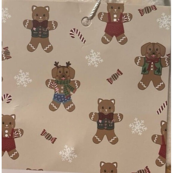Christmas Gingerbread Cat & Dog Blanket - Picture 5 of 5